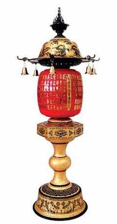 中國(guó)傳統(tǒng)燈具中最大的一簇花光之源--宮燈